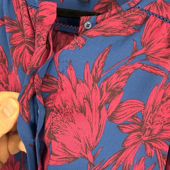 Banana Republic Chiffon 3/4 Sleeve Top Wom size Small Blue Pink Floral Popover - Picture 4 of 11